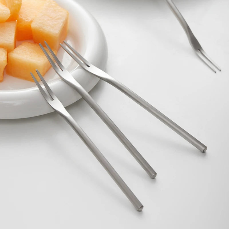 304 Stainless Steel Fruit Fork Solid Round Stick Small Fork High Appearance Level Household Long Handle Fruit Cake Dessert Fork
