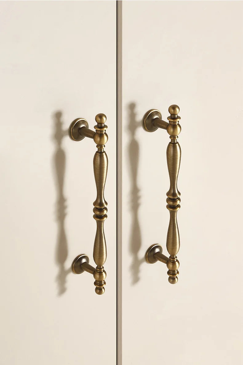 French-bronze solid handle vintage wardrobe/cabinet door handles small single-hole drawer pull medieval-style furniture hardware