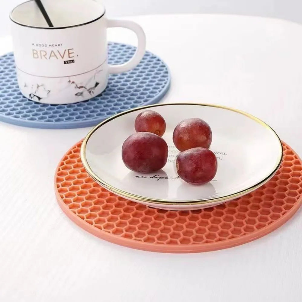 Silicone Heat Resistant Mats, Non-Slip Round Kitchen Pot Pads, Countertop Protector, Cup Coasters for Home Kitchen Accessories