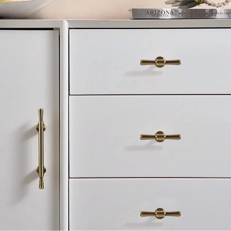 French-bronze solid handle vintage wardrobe/cabinet door handles small single-hole drawer pull medieval-style furniture hardware